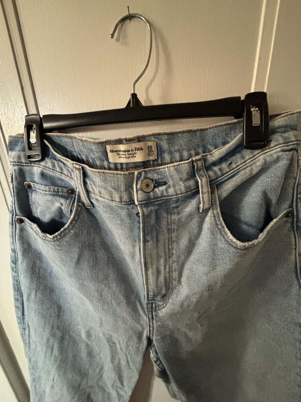 Abercrombie & Fitch Curve Love Ultra High Rise Ankle Straight Jeans Size 30/10S - Picture 2 of 6